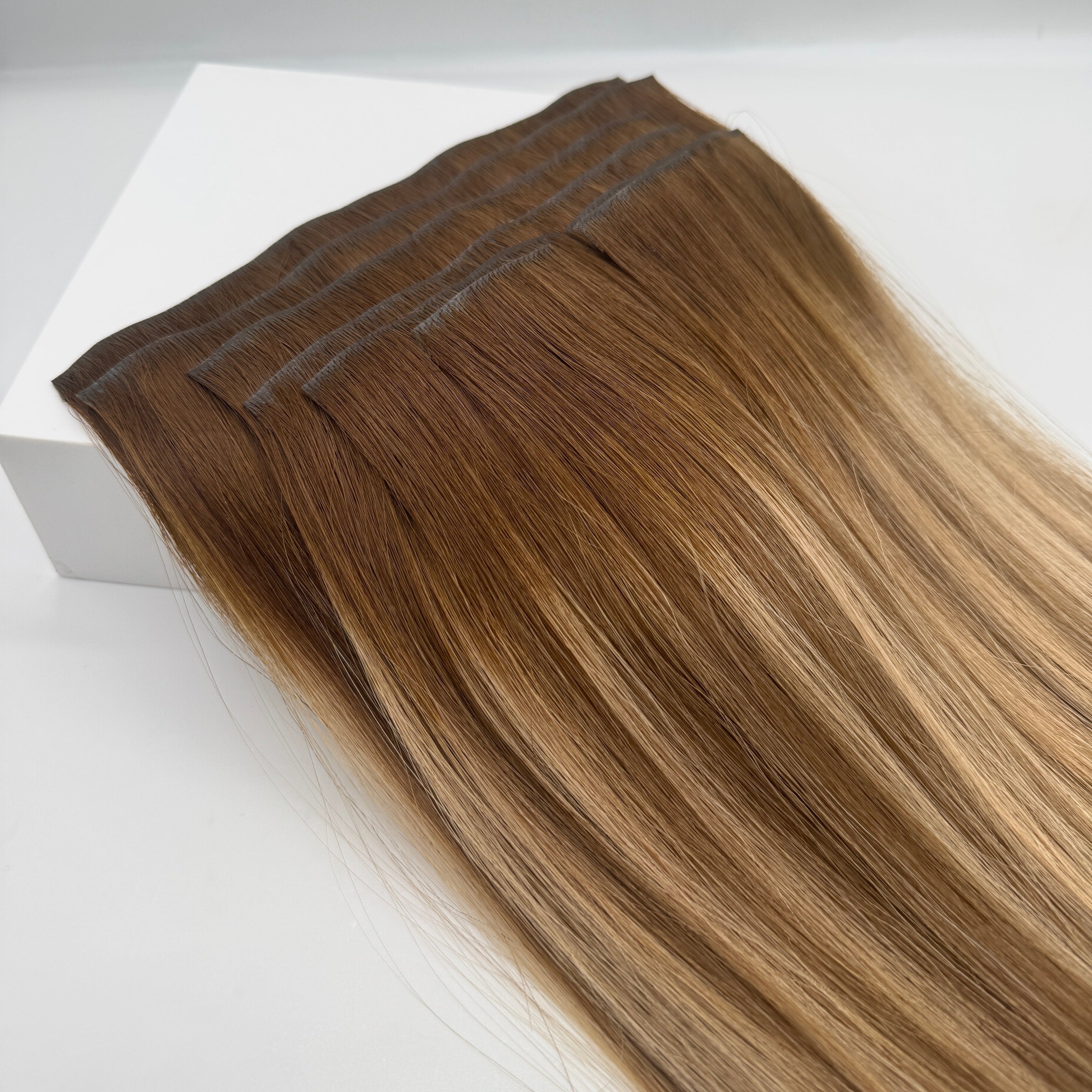 Aniston - 7 Piece Seamless Clip-In Set